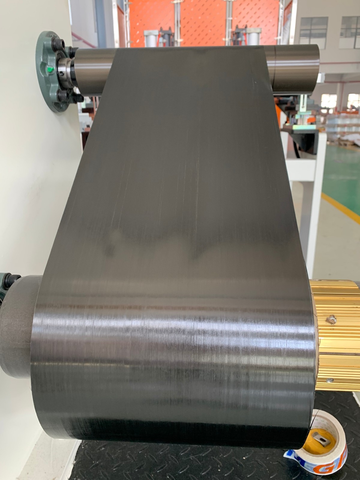 Solution Method Impregnation/Continuous Carbon Fiber Reinforced Thermoplastic UD-tape Production Line；